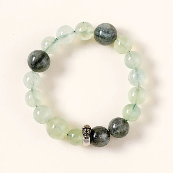 虎年生肖守護手鍊 – 葡萄石與拉長石，象徵勇氣