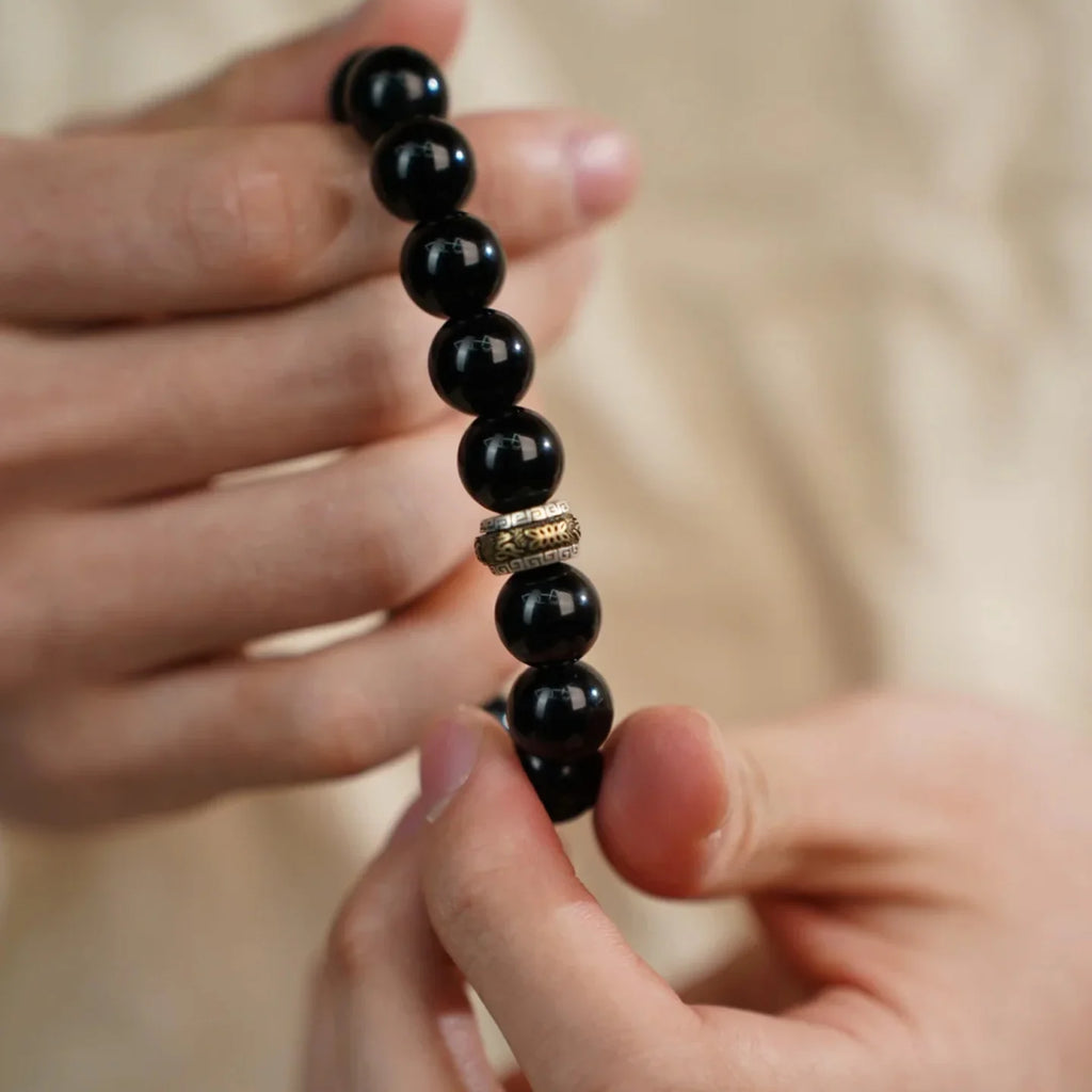 黑曜石蓮花圖案流動手鍊