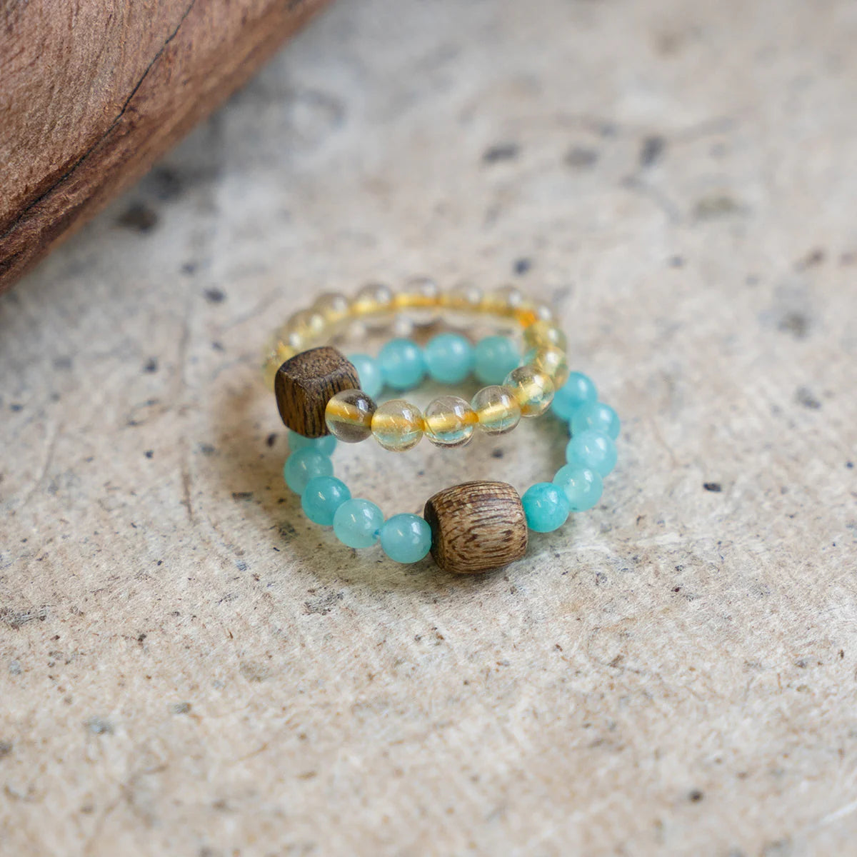 亞馬遜石和沈香木戒指