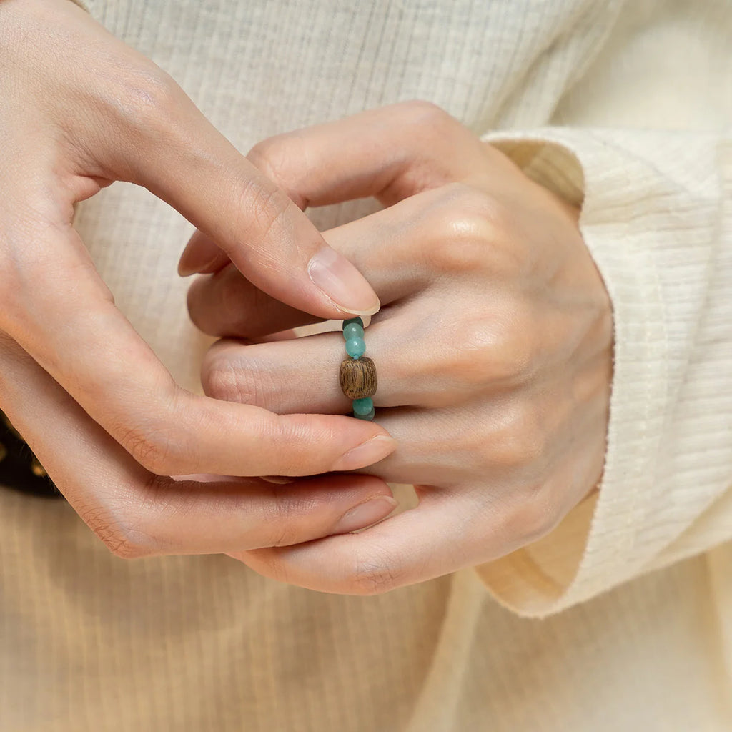 亞馬遜石和沈香木戒指