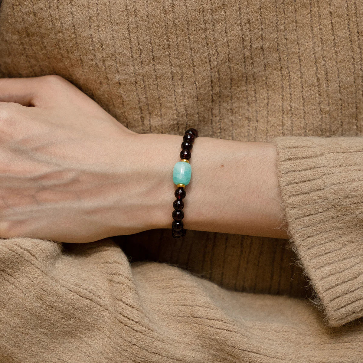 石榴石和亞馬遜石水晶手鍊