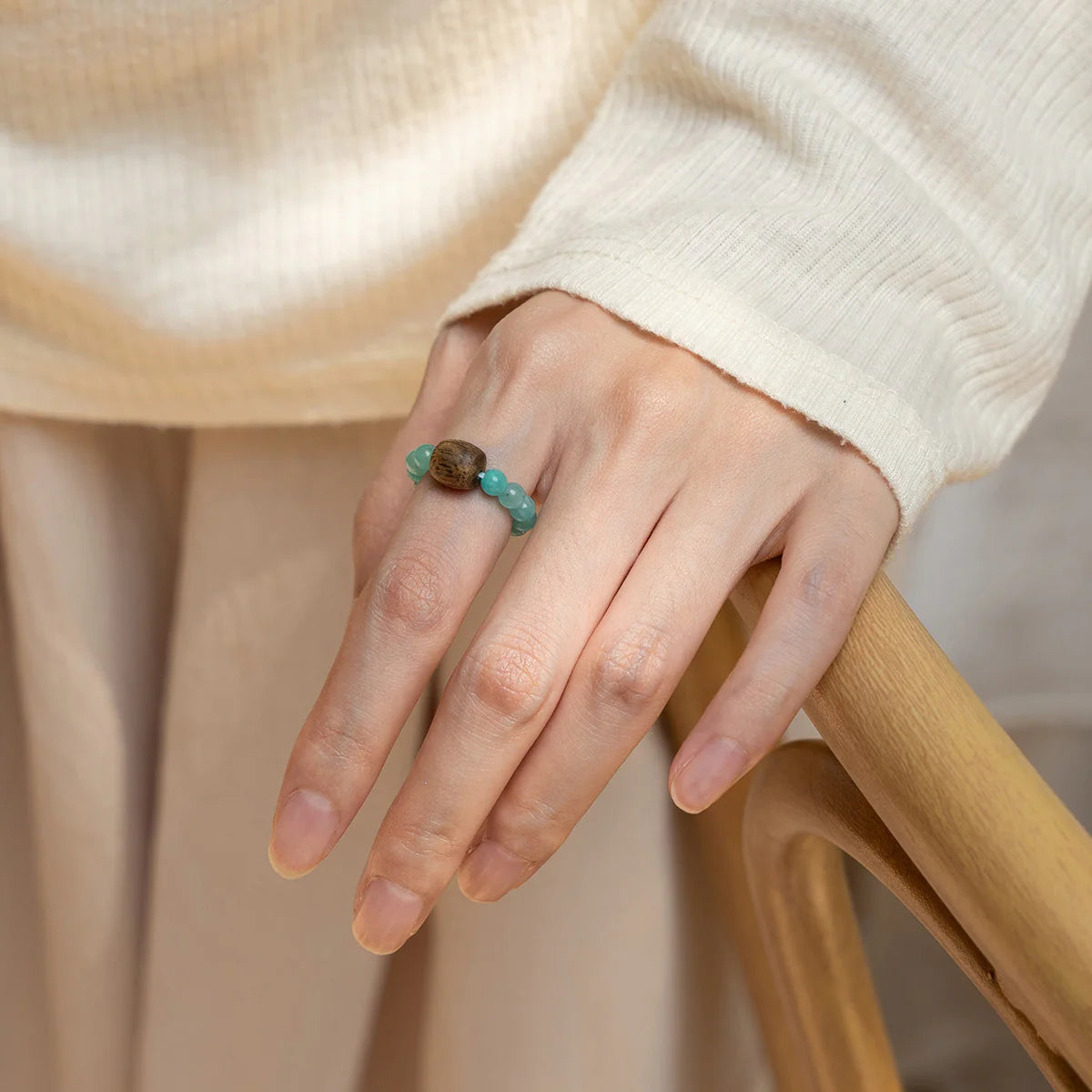 亞馬遜石和沈香木戒指