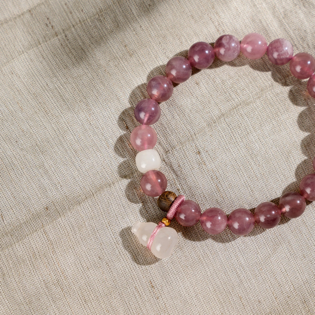 腮紅和諧水晶手鍊，配葫蘆吊墜