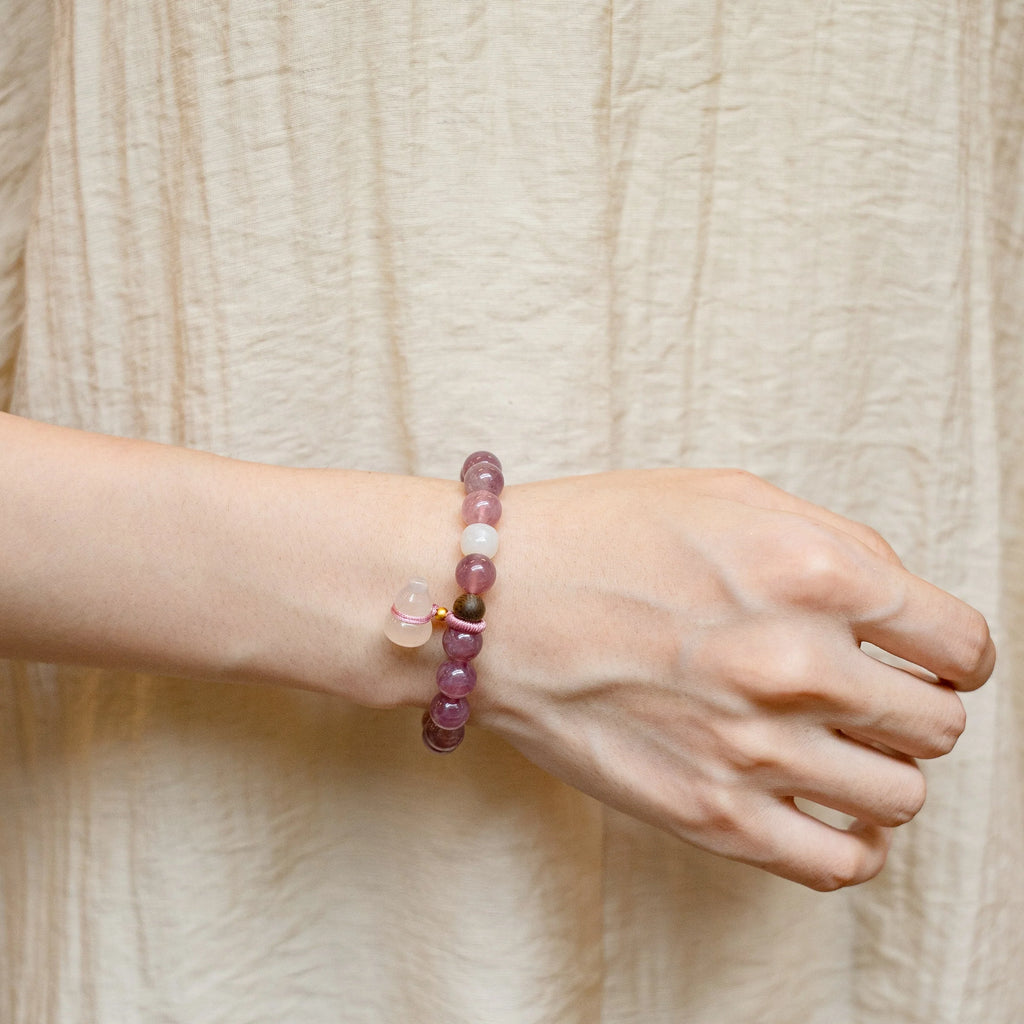 腮紅和諧水晶手鍊，配葫蘆吊墜