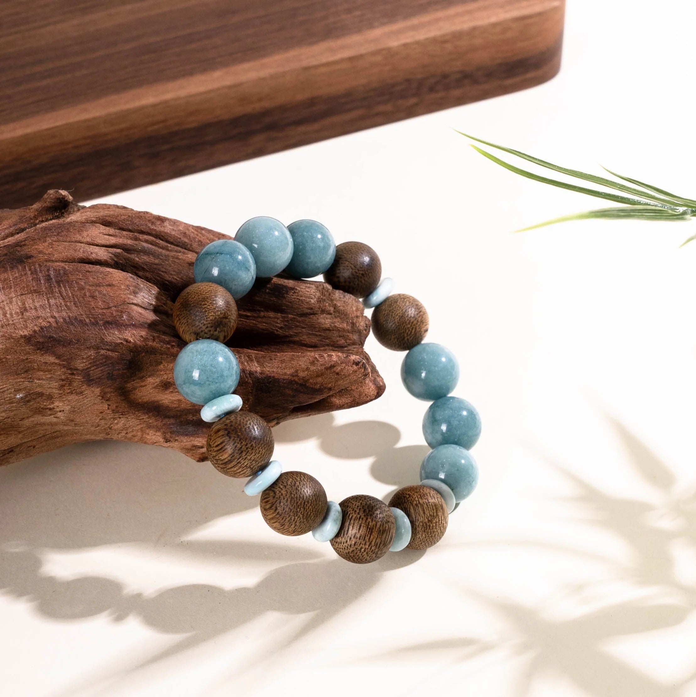 海藍寶與椰木和諧手鍊