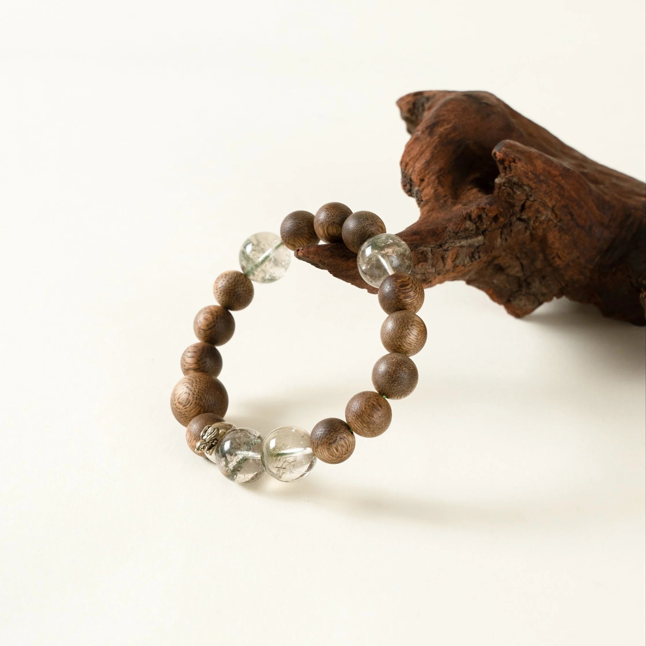 兔生肖守護手鍊 – 花園石英與木材，寓意心靈清晰