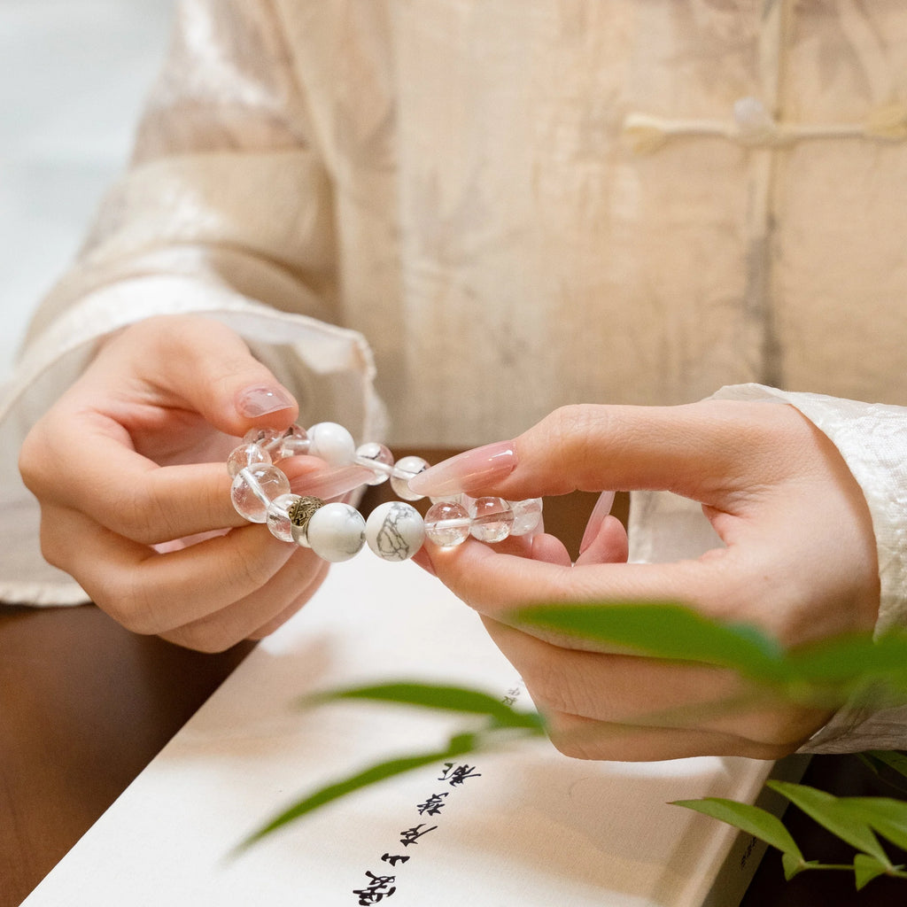 生肖雞命理手鍊 – 石英和白紋石