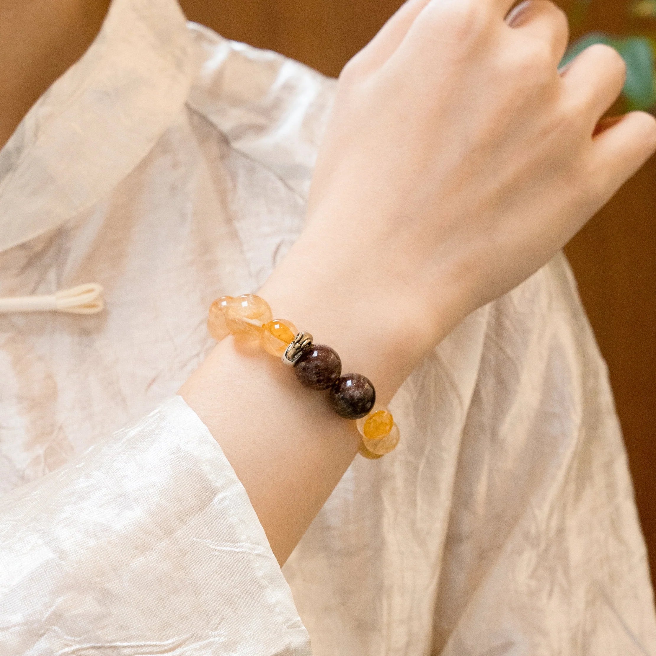 羊生肖和諧手鍊 – 金紅石石英和鋰雲母